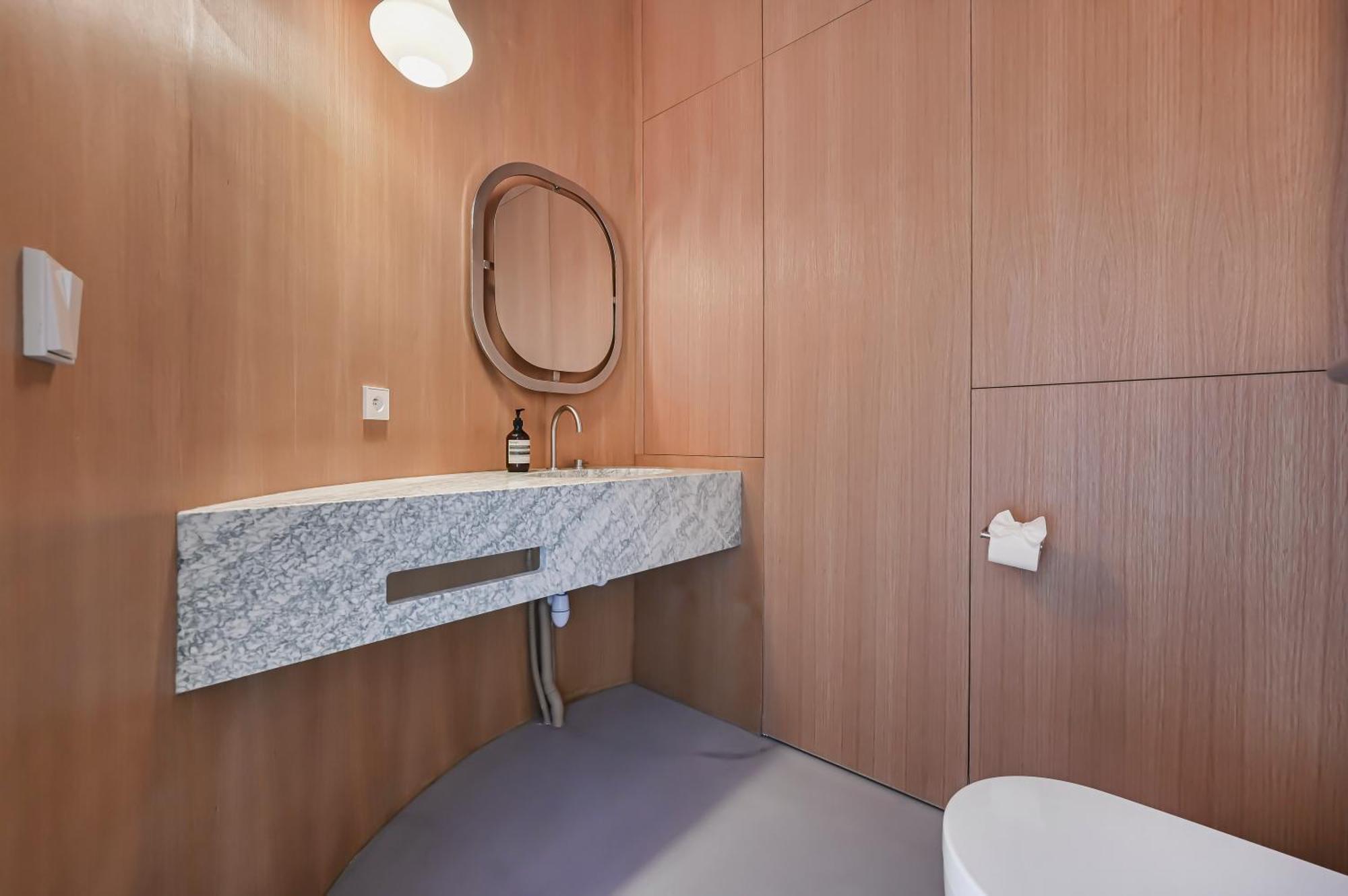 145 Sq Meter Loft With Ac * Paris